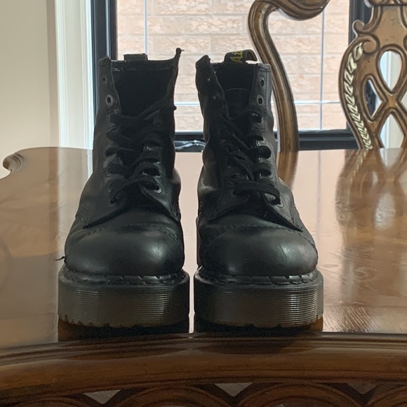 *SOLD* Vintage Rare Made in England Dr Martens Platform Boots Size 9M Size 10W - Picture 4 of 8